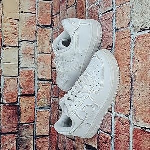 NIKE AIR FORCE ONES, KIDS SIZE 11C EUC